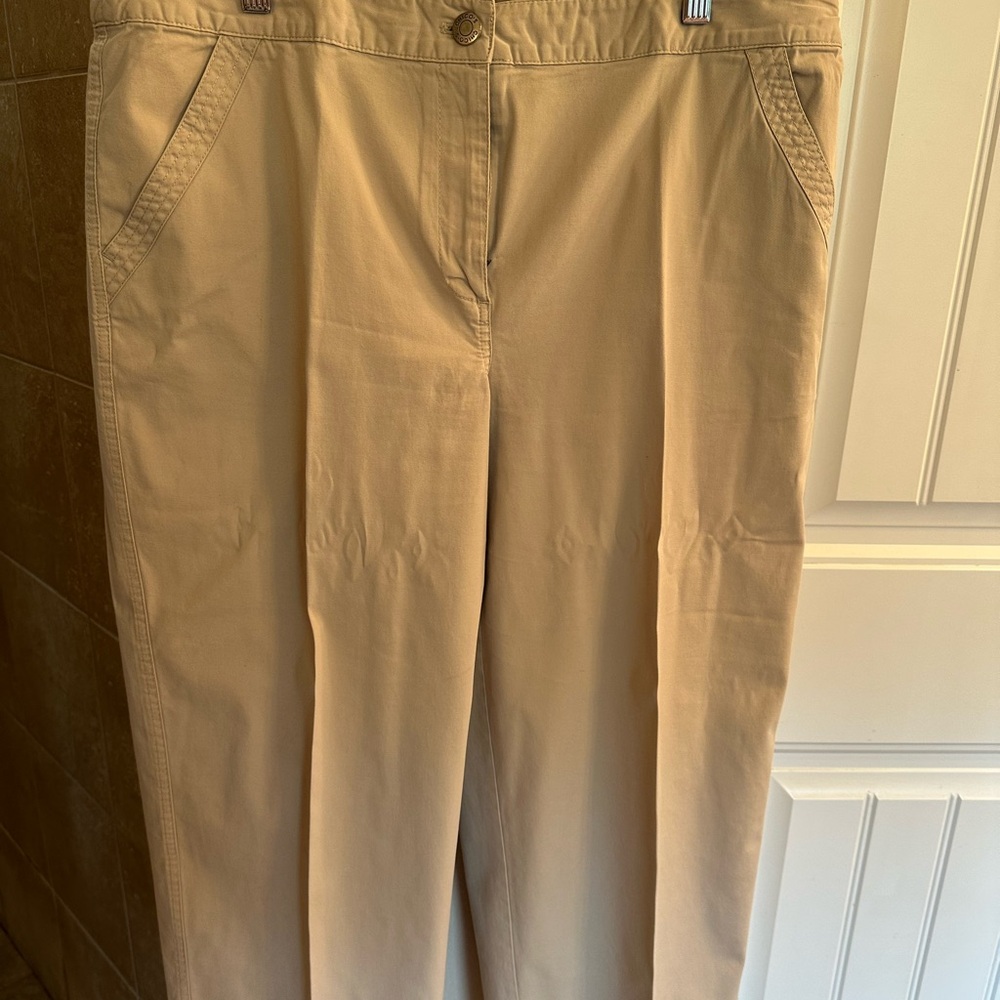 Classic Tan Capri